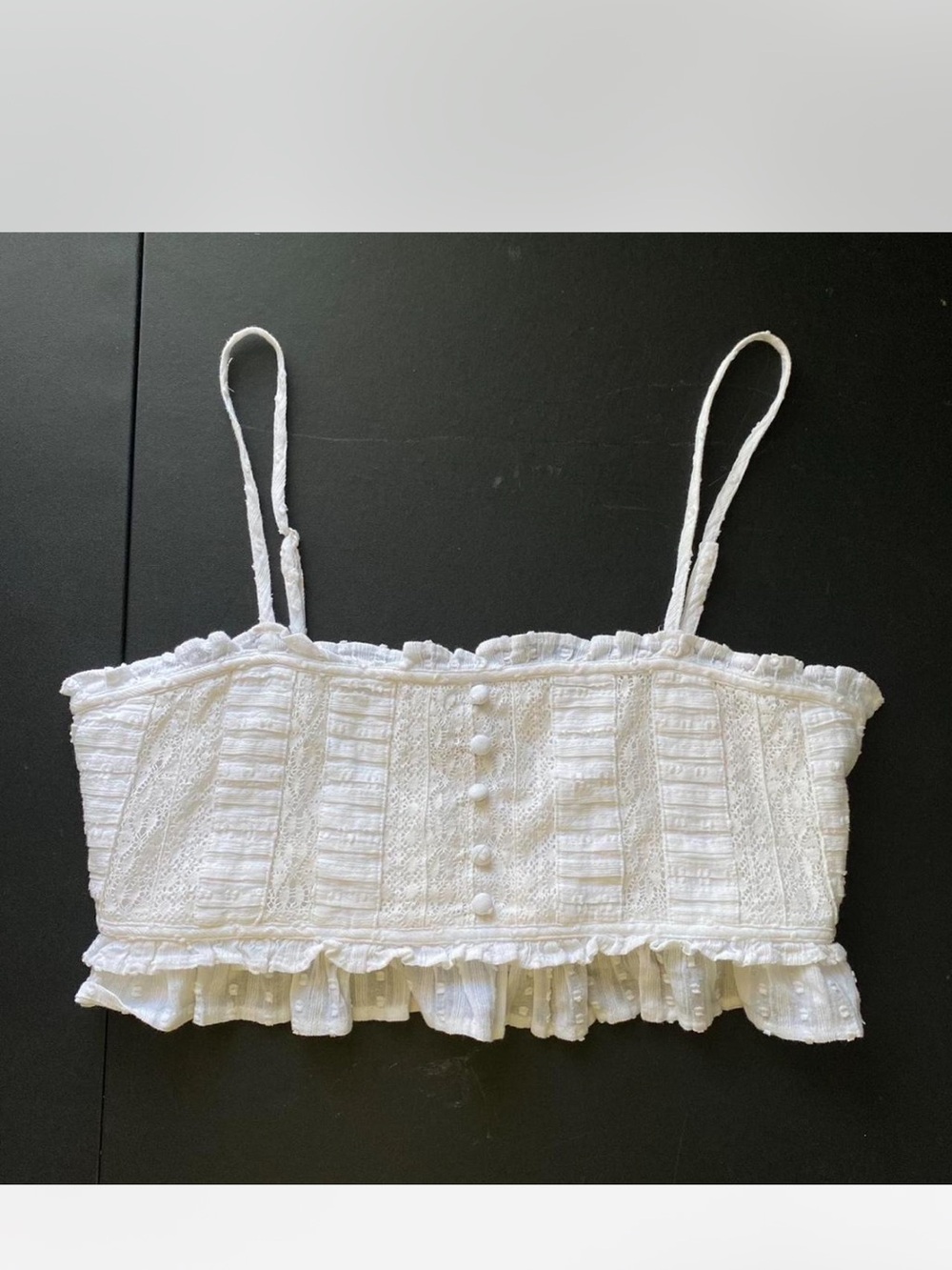 NWOT American Eagle Outfitters White Lace Ruffle Crop Top Size M